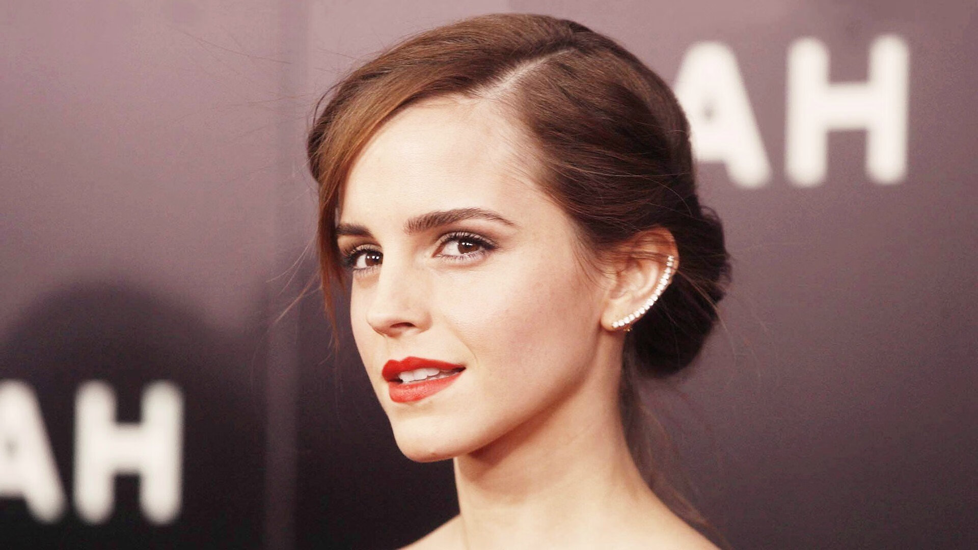 凯尔特人防守端表现不佳，未能限制字母哥发挥，凯尔特人队员