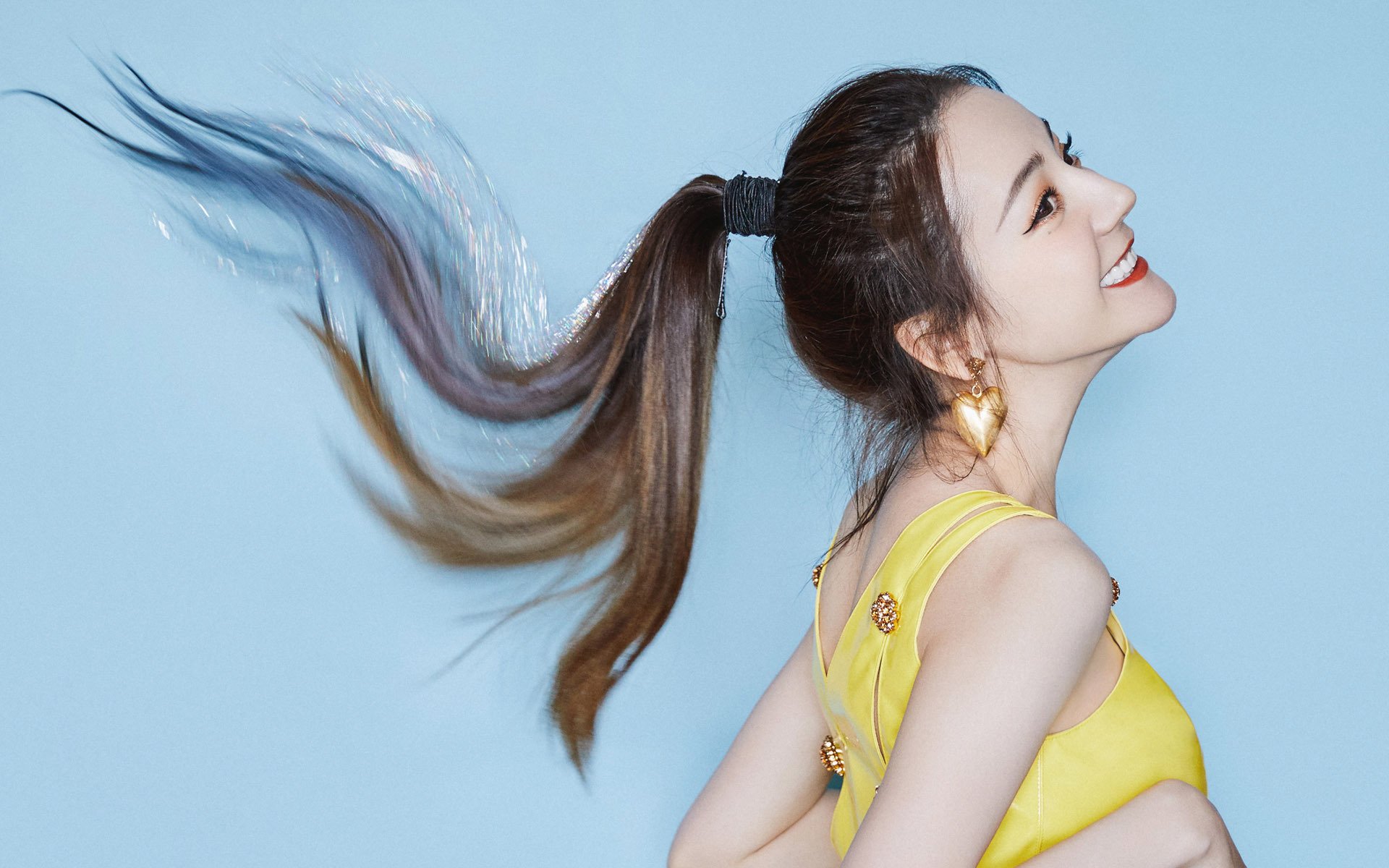 AYX GAME-明星球员球场对决，篮球赛事引爆全场热情，明星篮球表演赛