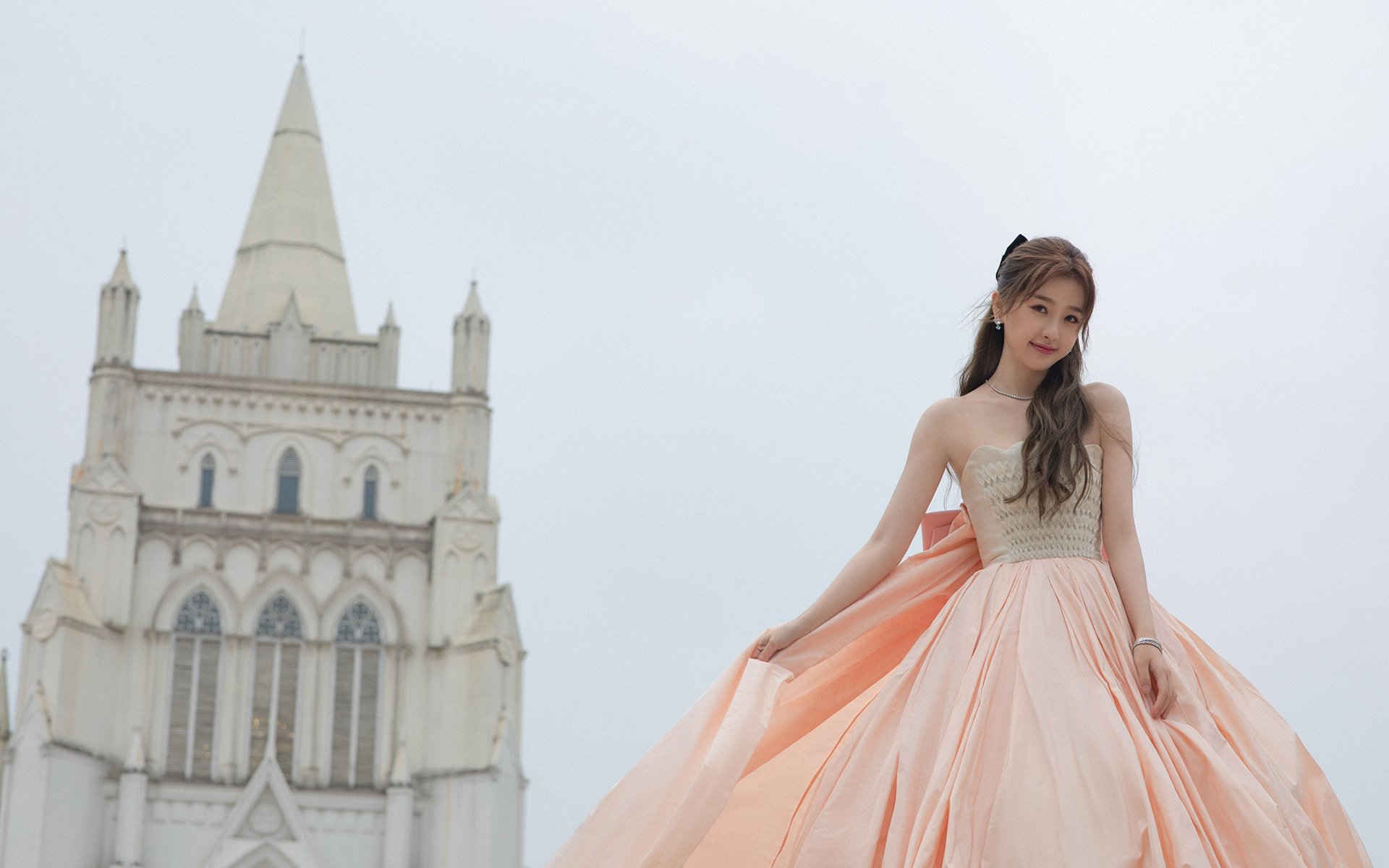 AYX GAMING-迪拜红星引援效果显著，逆袭晋级八强，redtag迪拜